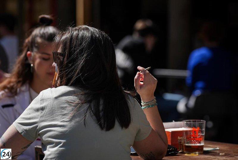 Cantabria respalda el Plan Antitabaco del Ministerio y levanta prohibición de fumar en ciertos espacios.