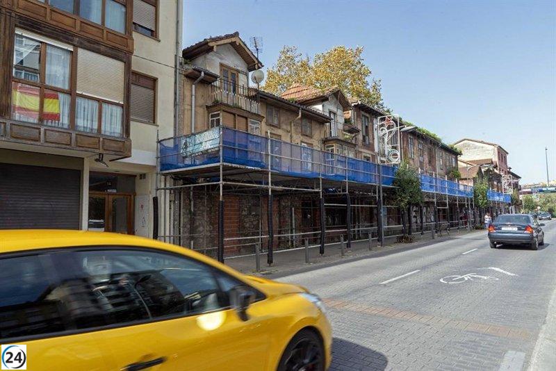 La rehabilitación del barrio La Acera de Maliaño respetará su esencia histórica, según Camargo.