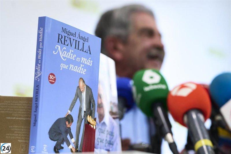 Revilla se prepara para el encuentro con el rey emérito mientras se encuentra en sesión de trabajo con su abogado.