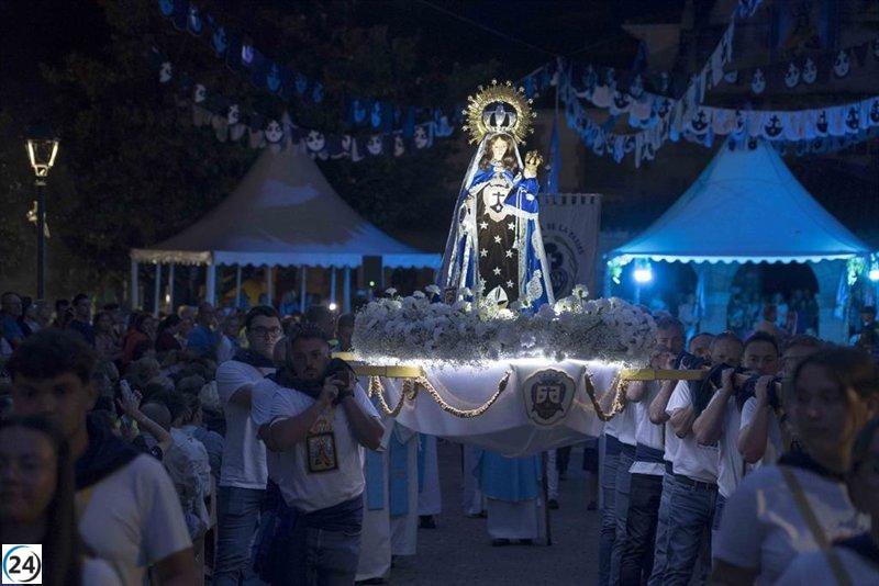 Revilla de Camargo se alista para acoger a 15,000 peregrinos en la celebración de la Noche del Carmen.