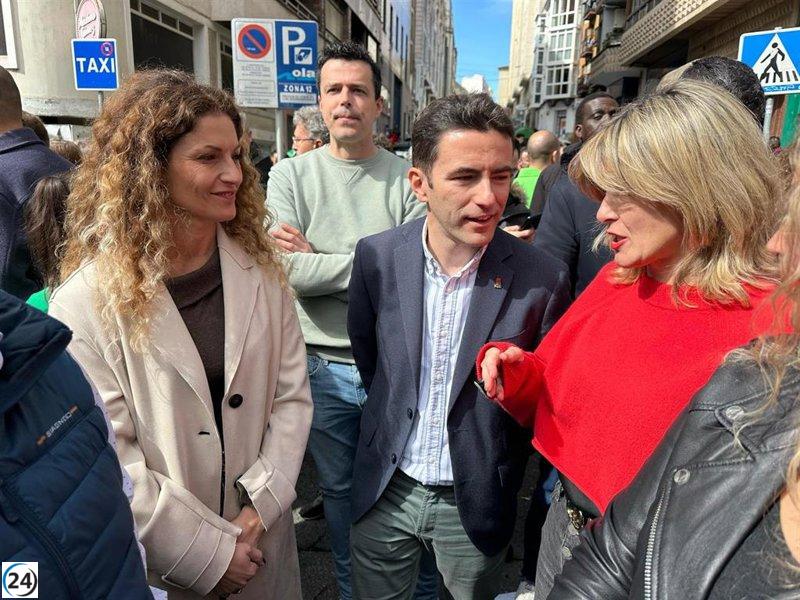 El PSOE acusa al PP de manipular a los docentes para forzar la aprobación de presupuestos.