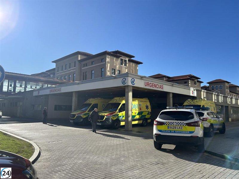 Casi la mitad de los médicos de Atención Primaria y un tercio en Valdecilla mantienen la huelga.