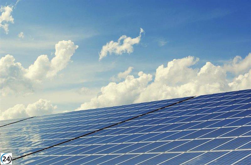 El Gobierno lanza un estudio piloto para explorar la viabilidad de la energía solar en Laredo.