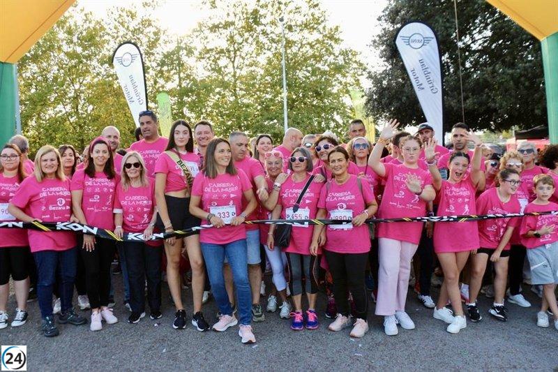 Bezana se moviliza con miles de asistentes en marcha por la concienciación sobre el cáncer de mama.
