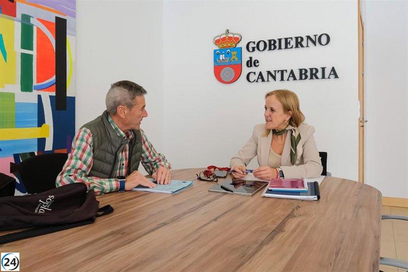 Gobierno invertirá 220 mil euros en proporcionar a 72 municipios guías para combatir incendios forestales.