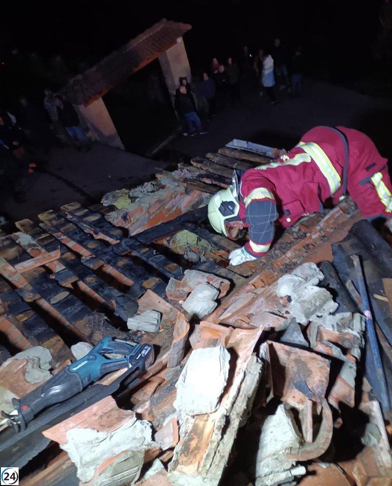 Incendio en Peñarrubia no deja víctimas.