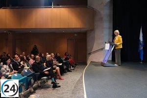 Cantabria lanzará guía de prevención del suicidio en centros educativos.