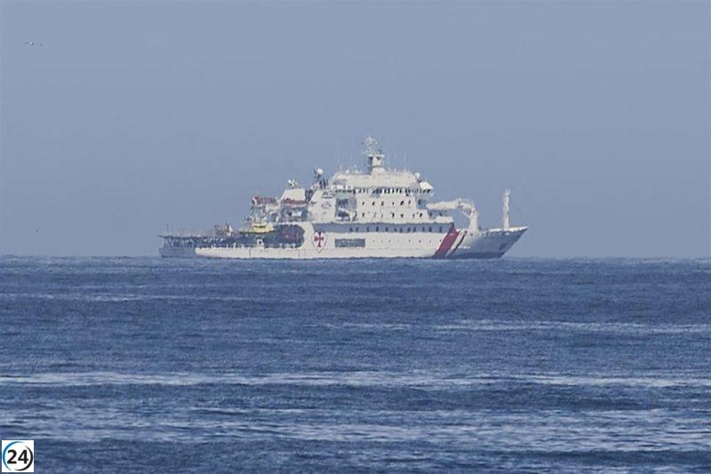 Buscan al pescador desaparecido en San Vicente por mar y aire.