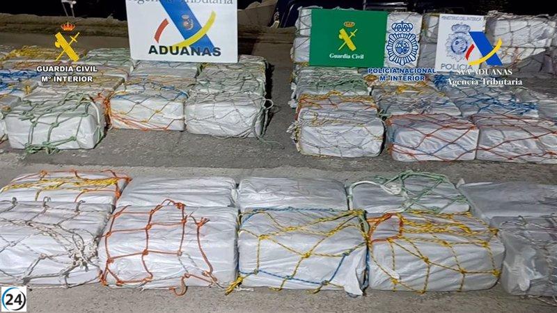 Incautadas 2 toneladas de cocaína de 70 millones en un velero cerca de Santander
