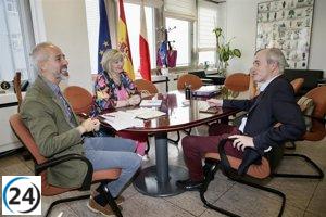 Educación evaluará la construcción de cubierta para el patio del colegio San Pedro Apóstol de Arnuero.