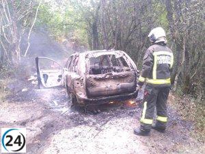 Devastador incendio en monte Arria de Lamasón: vehículo consumido y grave impacto ambiental