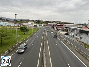 Tráfico se congestionado en la entrada de Santander debido a dos accidentes en la S-10