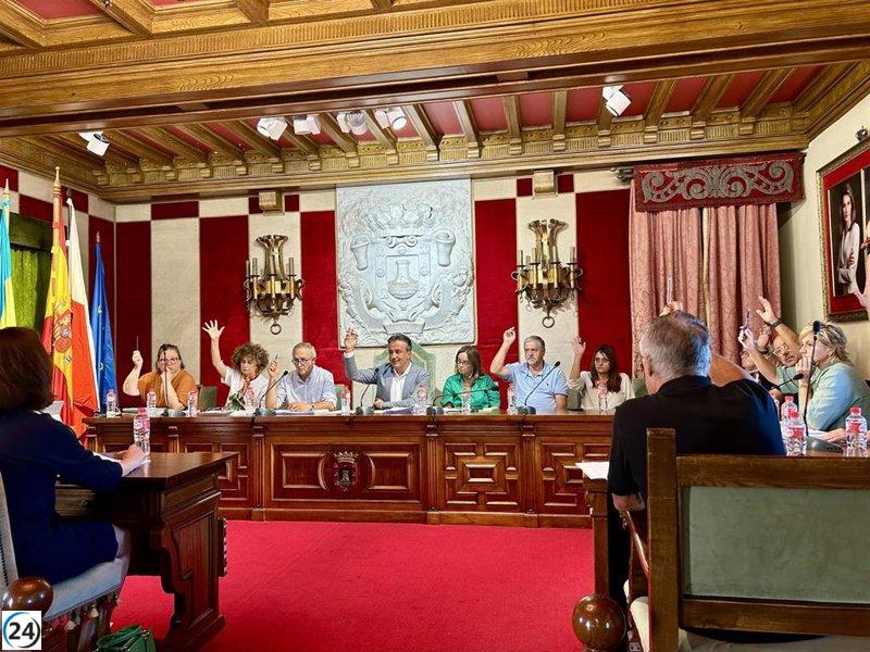 Camargo pide al Gobierno que invierta en el centro sociosanitario de Parayas