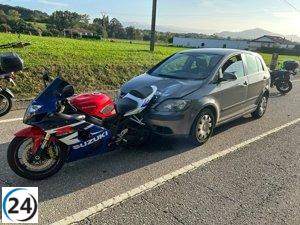 Motorista resulta gravemente herido tras accidente en Castanedo (Ribamontán al Mar)
