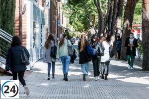 La Junta de Personal Docente de Cantabria denuncia el 'pin parental' como una agresión hacia los educadores.