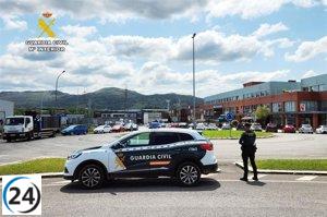 Arrestados dos individuos responsables de una oleada de robos en los polígonos de Cartes, Barros y Parbayón.