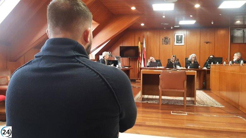 Joven víctima de abuso tras fiesta ratifica denuncia mientras acusado guarda silencio