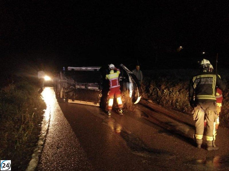 Coche vuelca en Villacarriedo sin causar heridos