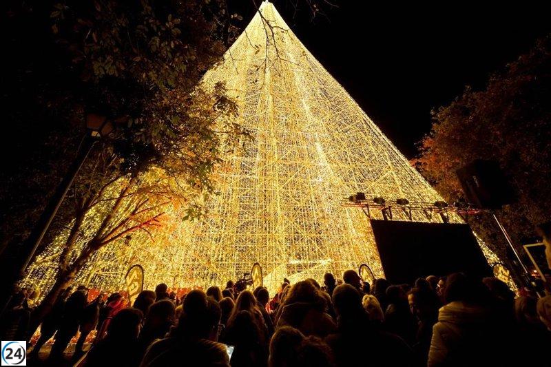 El presidente Cartes celebra la Navidad junto al árbol más alto de Europa