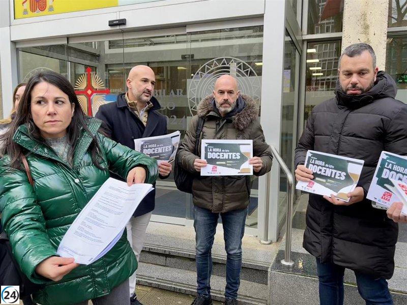 Docentes reclaman 2.700 firmas en apoyo a mejoras salariales y laborales al Ministerio de Educación