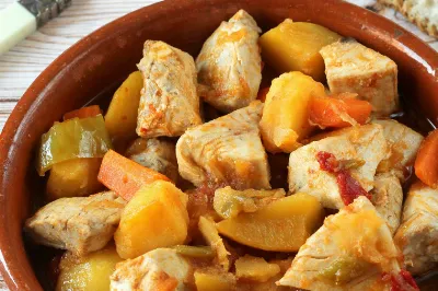 Marmita de bonito: plato típico de la costa cántabra