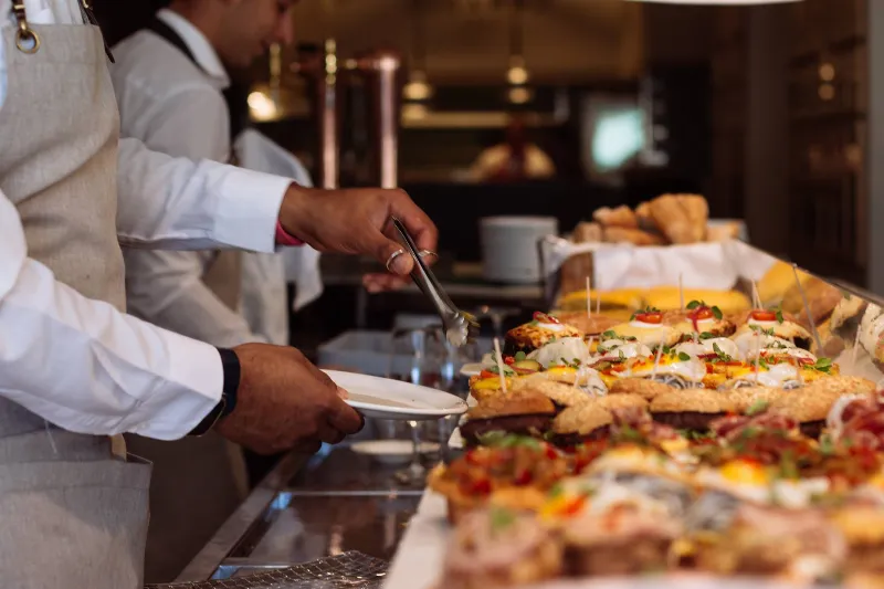 Disfruta de una buena cena en el Casco Viejo de Santander