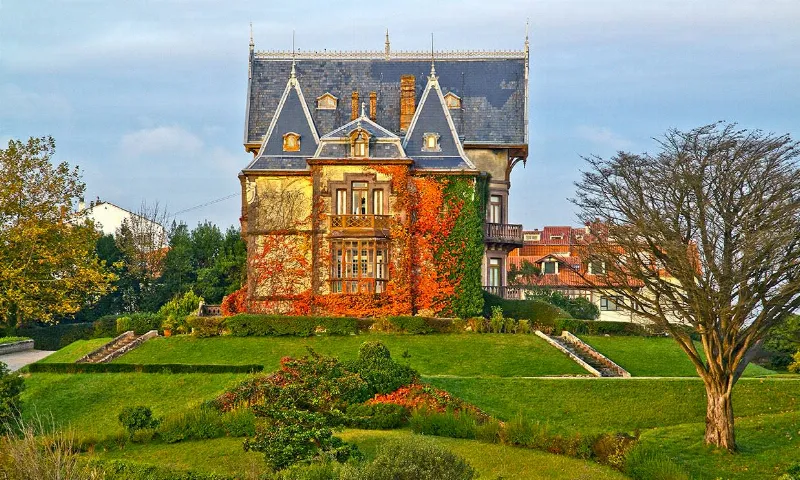 El Capricho de Gaudí en Comillas: un tesoro modernista en Cantabria